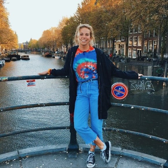 Meet your Posher, Cara - Picture 1 of 1